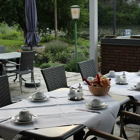 Alt Reinsport Hotel *