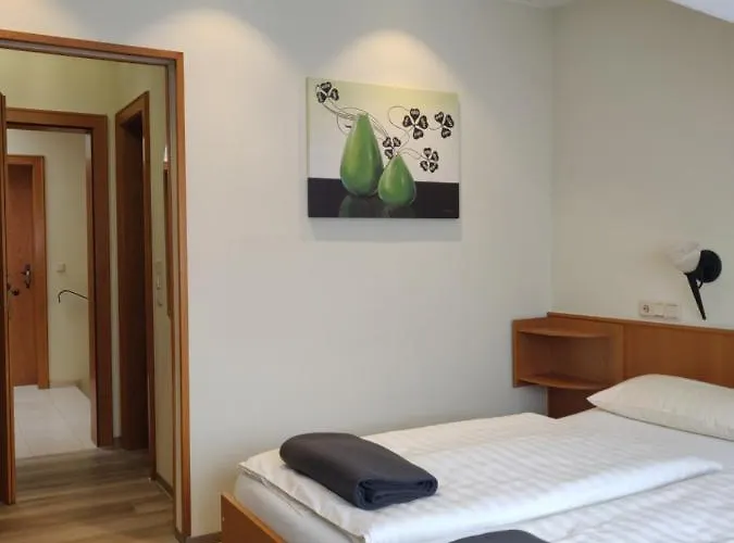 מלון Alt Reinsport